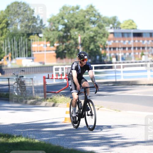 17.08.2025 - KN Förde Triathlon 2025 Yannick Fuchs http://msf.ph/oto/8626433 17.08.2025 13:03:34 Radfahren 402, 418, 432, 458, 493, 531, 536, 542, 547, 493 meine-sportfotos.de
