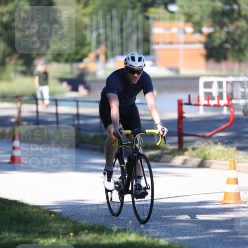 17.08.2025 - KN Förde Triathlon 2025 Yannick Fuchs http://msf.ph/oto/8626483 17.08.2025 13:04:06 Radfahren 406, 436, 452, 483, 523, 533, 535, 409, 411, 460, 461 meine-sportfotos.de