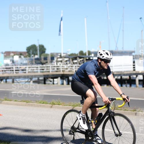17.08.2025 - KN Förde Triathlon 2025 Yannick Fuchs http://msf.ph/oto/8626489 17.08.2025 13:04:08 Radfahren 406, 436, 452, 483, 495, 523, 533, 535, 411, 461, 523 meine-sportfotos.de