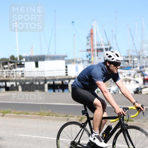 17.08.2025 - KN Förde Triathlon 2025 Yannick Fuchs http://msf.ph/oto/8626490 17.08.2025 13:04:08 Radfahren 406, 436, 452, 483, 495, 523, 533, 535, 411, 461, 523 meine-sportfotos.de