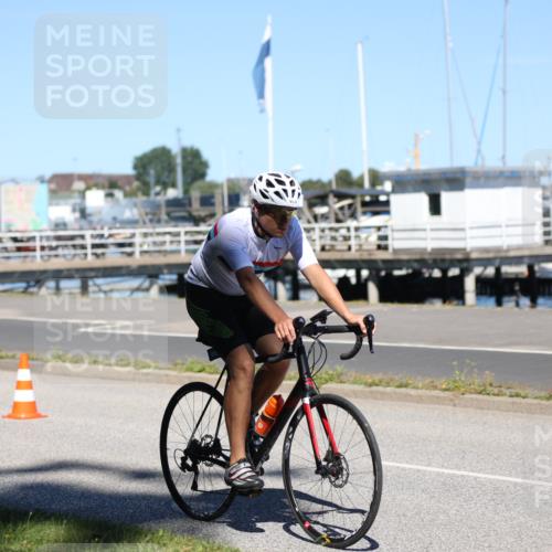 17.08.2025 - KN Förde Triathlon 2025 Yannick Fuchs http://msf.ph/oto/8626496 17.08.2025 13:04:10 Radfahren 406, 436, 452, 483, 495, 533, 535, 523 meine-sportfotos.de