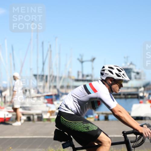 17.08.2025 - KN Förde Triathlon 2025 Yannick Fuchs http://msf.ph/oto/8626498 17.08.2025 13:04:11 Radfahren 406, 436, 452, 483, 495, 533, 535, 523 meine-sportfotos.de