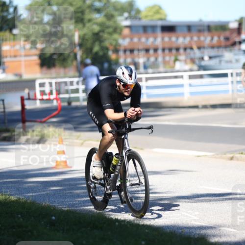 17.08.2025 - KN Förde Triathlon 2025 Yannick Fuchs http://msf.ph/oto/8626531 17.08.2025 13:04:41 Radfahren 398, 435, 475, 494, 509, 549, 471 meine-sportfotos.de