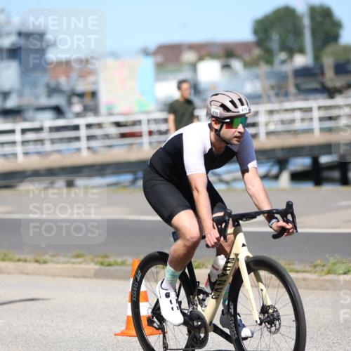 17.08.2025 - KN Förde Triathlon 2025 Yannick Fuchs http://msf.ph/oto/8626555 17.08.2025 13:04:49 Radfahren 396, 414, 426, 435, 475, 494, 509, 549, 398, 435 meine-sportfotos.de