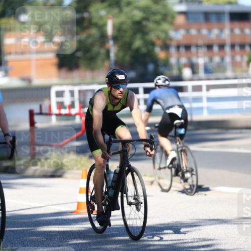 17.08.2025 - KN Förde Triathlon 2025 Yannick Fuchs http://msf.ph/oto/8626562 17.08.2025 13:05:06 Radfahren 432, 448, 493, 518, 547, 498 meine-sportfotos.de