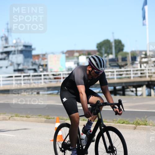 17.08.2025 - KN Förde Triathlon 2025 Yannick Fuchs http://msf.ph/oto/8626574 17.08.2025 13:05:11 Radfahren 422, 432, 448, 493, 518, 547, 493, 518 meine-sportfotos.de