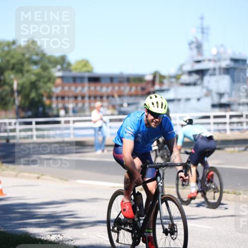 17.08.2025 - KN Förde Triathlon 2025 Yannick Fuchs http://msf.ph/oto/8626584 17.08.2025 13:05:23 Radfahren 409, 415, 443, 459, 462, 476, 479, 531, 534, 536, 422 meine-sportfotos.de