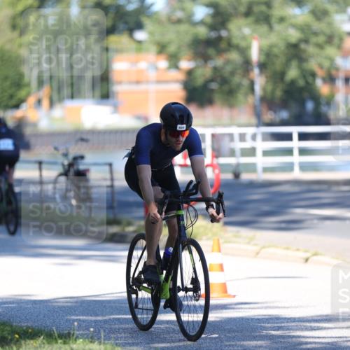 17.08.2025 - KN Förde Triathlon 2025 Yannick Fuchs http://msf.ph/oto/8626596 17.08.2025 13:05:29 Radfahren 406, 409, 462, 479, 491, 534, 536, 415, 443, 459, 476, 531, 536 meine-sportfotos.de