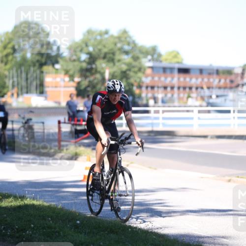 17.08.2025 - KN Förde Triathlon 2025 Yannick Fuchs http://msf.ph/oto/8626617 17.08.2025 13:05:44 Radfahren 412, 513, 533, 406, 491, 501 meine-sportfotos.de
