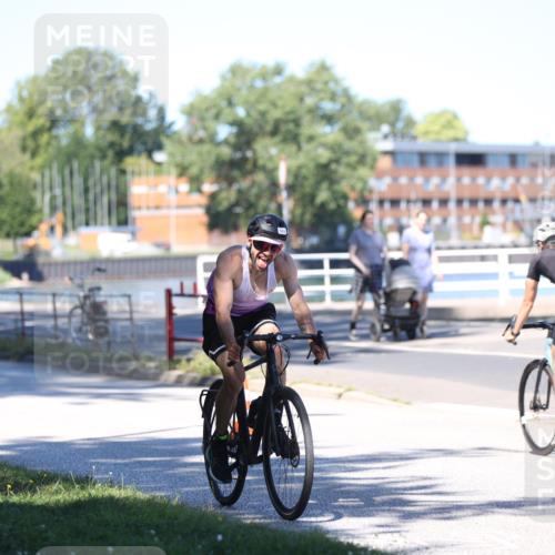 17.08.2025 - KN Förde Triathlon 2025 Yannick Fuchs http://msf.ph/oto/8626626 17.08.2025 13:05:51 Radfahren 436, 455, 533, 412, 513 meine-sportfotos.de