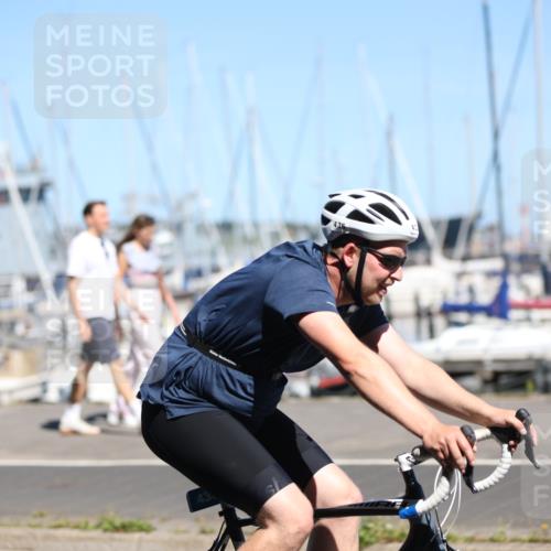 17.08.2025 - KN Förde Triathlon 2025 Yannick Fuchs http://msf.ph/oto/8626642 17.08.2025 13:05:59 Radfahren 421, 436, 453, 455, 483, 487, 500, 548, 533 meine-sportfotos.de