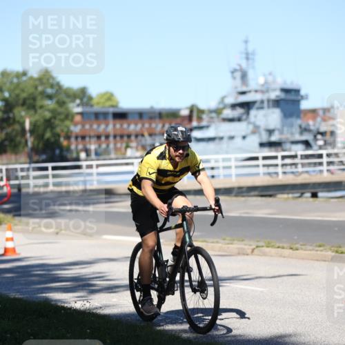 17.08.2025 - KN Förde Triathlon 2025 Yannick Fuchs http://msf.ph/oto/8626657 17.08.2025 13:06:09 Radfahren 403, 465, 470, 487, 500, 548, 421, 453, 483, 548 meine-sportfotos.de
