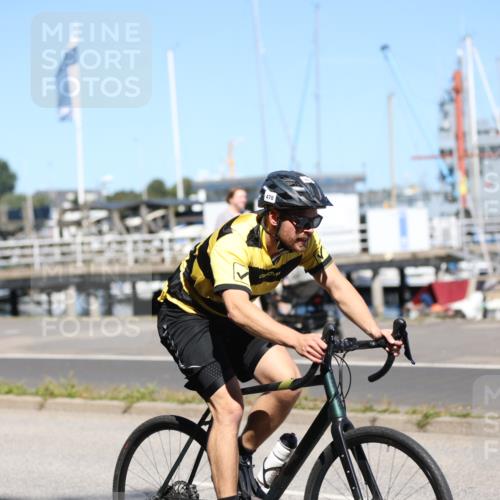 17.08.2025 - KN Förde Triathlon 2025 Yannick Fuchs http://msf.ph/oto/8626660 17.08.2025 13:06:09 Radfahren 403, 465, 470, 487, 500, 548, 421, 453, 483, 548 meine-sportfotos.de