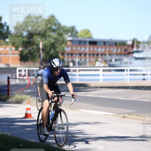 17.08.2025 - KN Förde Triathlon 2025 Yannick Fuchs http://msf.ph/oto/8626700 17.08.2025 13:06:42 Radfahren 357, 407, 413, 417, 422, 426, 498, 506, 507, 357, 505, 506, 544 meine-sportfotos.de