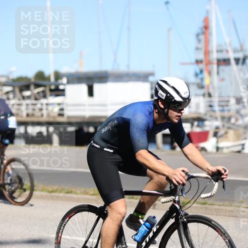 17.08.2025 - KN Förde Triathlon 2025 Yannick Fuchs http://msf.ph/oto/8626704 17.08.2025 13:06:43 Radfahren 407, 413, 415, 417, 422, 426, 498, 507, 357, 407, 505, 506 meine-sportfotos.de