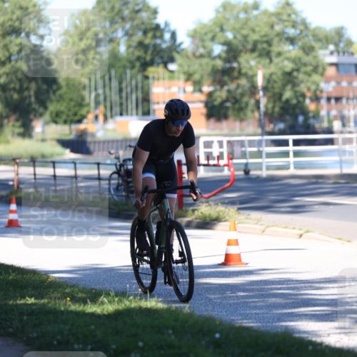 17.08.2025 - KN Förde Triathlon 2025 Yannick Fuchs http://msf.ph/oto/8626722 17.08.2025 13:07:00 Radfahren 427, 443, 459, 501, 532, 415, 426 meine-sportfotos.de