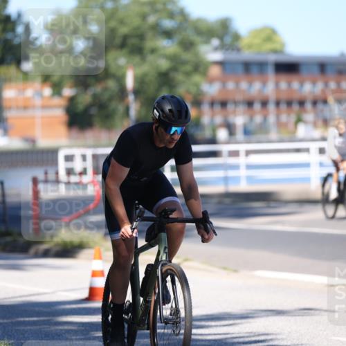 17.08.2025 - KN Förde Triathlon 2025 Yannick Fuchs http://msf.ph/oto/8626724 17.08.2025 13:07:00 Radfahren 427, 443, 459, 501, 532, 415, 426 meine-sportfotos.de