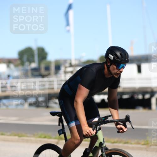 17.08.2025 - KN Förde Triathlon 2025 Yannick Fuchs http://msf.ph/oto/8626727 17.08.2025 13:07:01 Radfahren 427, 443, 459, 501, 532, 415 meine-sportfotos.de