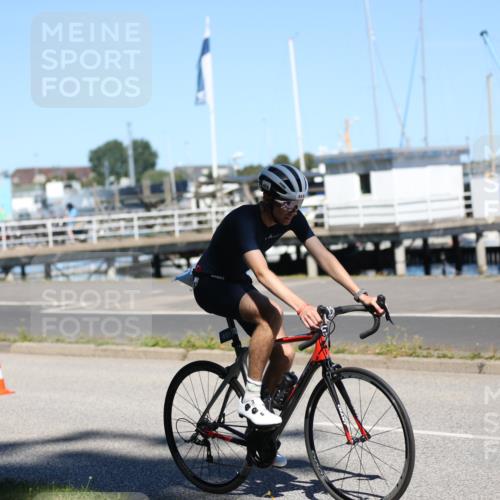 17.08.2025 - KN Förde Triathlon 2025 Yannick Fuchs http://msf.ph/oto/8626736 17.08.2025 13:07:07 Radfahren 427, 459, 462, 479, 501, 532, 443 meine-sportfotos.de