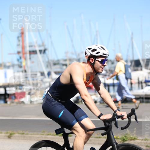 17.08.2025 - KN Förde Triathlon 2025 Yannick Fuchs http://msf.ph/oto/8626751 17.08.2025 13:07:14 Radfahren 423, 462, 479, 491, 504, 513, 534, 427, 459, 501, 532 meine-sportfotos.de
