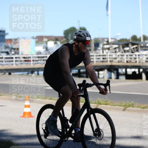 17.08.2025 - KN Förde Triathlon 2025 Yannick Fuchs http://msf.ph/oto/8626759 17.08.2025 13:07:17 Radfahren 423, 462, 479, 491, 504, 513, 534, 459, 462, 501 meine-sportfotos.de