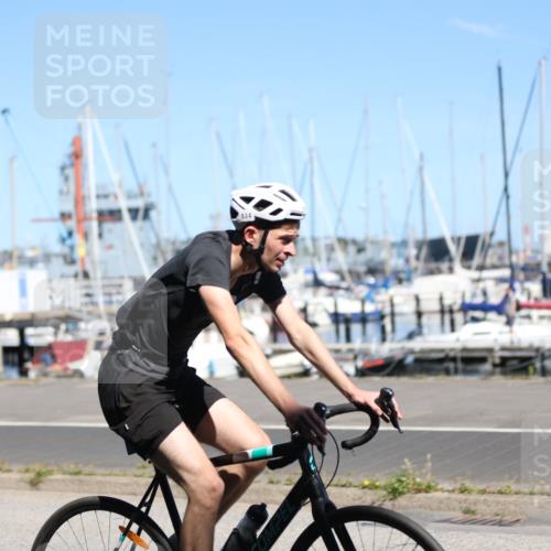 17.08.2025 - KN Förde Triathlon 2025 Yannick Fuchs http://msf.ph/oto/8626777 17.08.2025 13:07:22 Radfahren 403, 423, 466, 504, 513, 529, 534, 462, 479, 491 meine-sportfotos.de