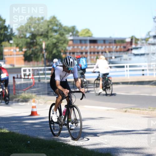 17.08.2025 - KN Förde Triathlon 2025 Yannick Fuchs http://msf.ph/oto/8626817 17.08.2025 13:07:53 Radfahren 419, 397, 421, 496 meine-sportfotos.de