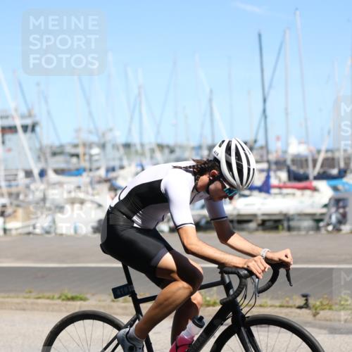 17.08.2025 - KN Förde Triathlon 2025 Yannick Fuchs http://msf.ph/oto/8626821 17.08.2025 13:07:54 Radfahren 419, 397, 496 meine-sportfotos.de