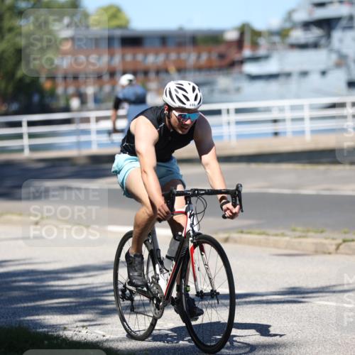 17.08.2025 - KN Förde Triathlon 2025 Yannick Fuchs http://msf.ph/oto/8626824 17.08.2025 13:08:02 Radfahren 420, 477, 490, 525, 526, 540, 419 meine-sportfotos.de