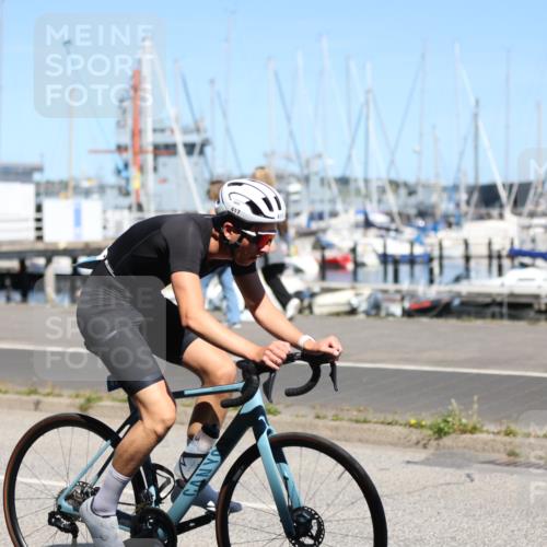 17.08.2025 - KN Förde Triathlon 2025 Yannick Fuchs http://msf.ph/oto/8626833 17.08.2025 13:08:13 Radfahren 407, 413, 417, 431, 439, 441, 482, 486, 505, 506, 507, 544, 420, 477, 490, 525, 526, 540 meine-sportfotos.de