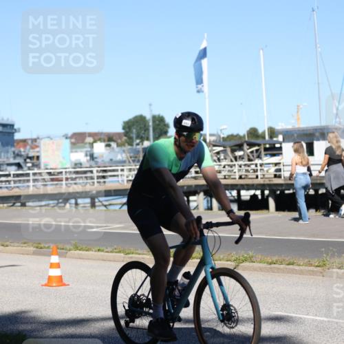 17.08.2025 - KN Förde Triathlon 2025 Yannick Fuchs http://msf.ph/oto/8626846 17.08.2025 13:08:17 Radfahren 357, 407, 413, 417, 439, 482, 486, 505, 506, 507, 544, 417, 431, 441, 525, 540 meine-sportfotos.de