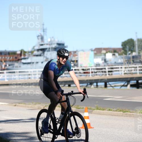 17.08.2025 - KN Förde Triathlon 2025 Yannick Fuchs http://msf.ph/oto/8626851 17.08.2025 13:08:19 Radfahren 357, 407, 413, 439, 482, 486, 505, 506, 507, 544, 413, 417, 431, 441, 486, 505, 507 meine-sportfotos.de