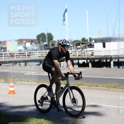 17.08.2025 - KN Förde Triathlon 2025 Yannick Fuchs http://msf.ph/oto/8626874 17.08.2025 13:08:40 Radfahren 425, 427, 428, 433, 454, 532, 447 meine-sportfotos.de