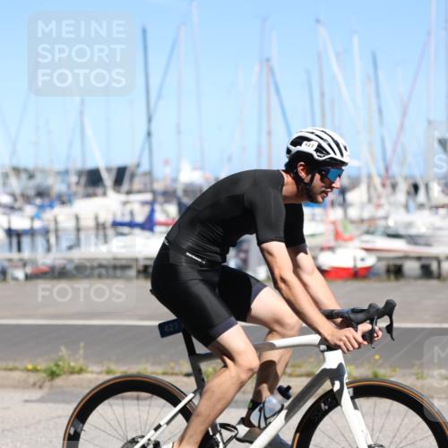 17.08.2025 - KN Förde Triathlon 2025 Yannick Fuchs http://msf.ph/oto/8626877 17.08.2025 13:08:40 Radfahren 425, 427, 428, 433, 454, 532, 447 meine-sportfotos.de