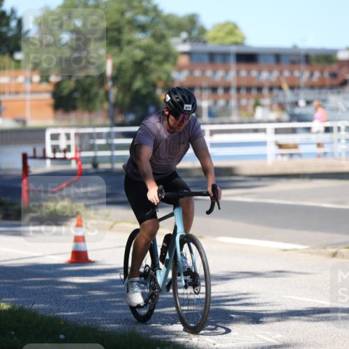 17.08.2025 - KN Förde Triathlon 2025 Yannick Fuchs http://msf.ph/oto/8626896 17.08.2025 13:09:08 Radfahren 440, 504, 529, 538, 404, 410, 423, 445, 538 meine-sportfotos.de