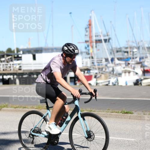 17.08.2025 - KN Förde Triathlon 2025 Yannick Fuchs http://msf.ph/oto/8626901 17.08.2025 13:09:09 Radfahren 440, 504, 529, 410, 538 meine-sportfotos.de