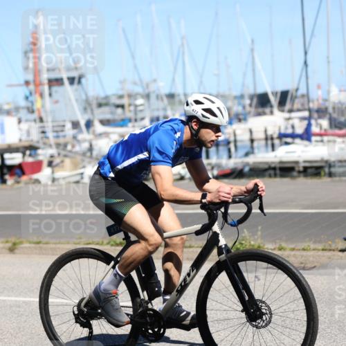 17.08.2025 - KN Förde Triathlon 2025 Yannick Fuchs http://msf.ph/oto/8626981 17.08.2025 13:09:59 Radfahren 428, 447, 454, 477, 502, 511, 525, 539, 540, 416, 439, 472, 525, 539, 540 meine-sportfotos.de
