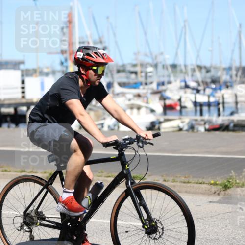 17.08.2025 - KN Förde Triathlon 2025 Yannick Fuchs http://msf.ph/oto/8626997 17.08.2025 13:10:13 Radfahren 404, 433, 445, 450, 486, 516, 522, 425, 428, 447, 454 meine-sportfotos.de