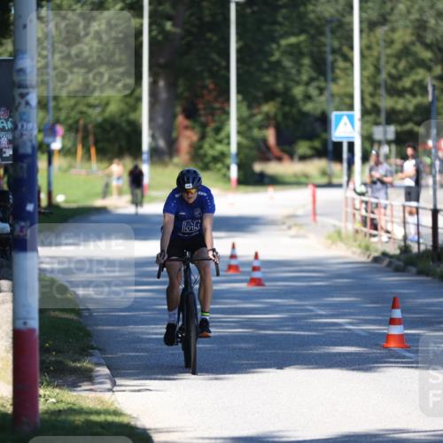 17.08.2025 - KN Förde Triathlon 2025 Yannick Fuchs http://msf.ph/oto/8627020 17.08.2025 13:10:42 Radfahren 418, 434, 438, 440, 508, 546, 508, 528, 541 meine-sportfotos.de