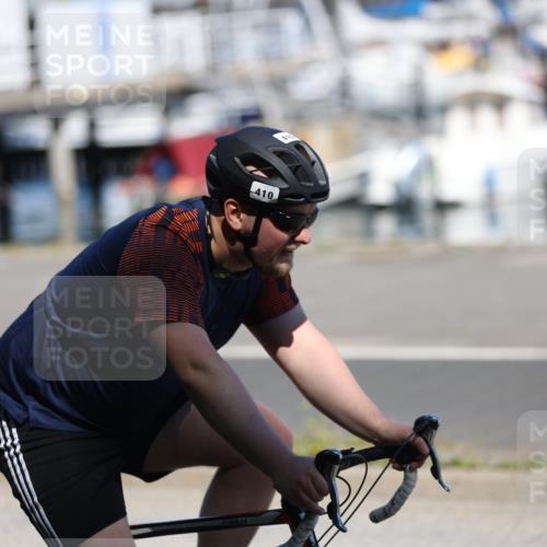 17.08.2025 - KN Förde Triathlon 2025 Yannick Fuchs http://msf.ph/oto/8627031 17.08.2025 13:10:56 Radfahren 410, 437, 456, 512, 418, 546 meine-sportfotos.de