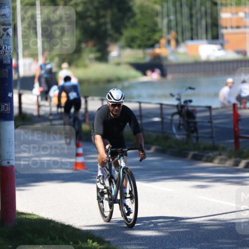 17.08.2025 - KN Förde Triathlon 2025 Yannick Fuchs http://msf.ph/oto/8627036 17.08.2025 13:11:43 Radfahren 450, 464, 484, 511, 516, 524, 461 meine-sportfotos.de