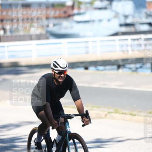 17.08.2025 - KN Förde Triathlon 2025 Yannick Fuchs http://msf.ph/oto/8627039 17.08.2025 13:11:44 Radfahren 450, 464, 484, 511, 516, 524, 461 meine-sportfotos.de