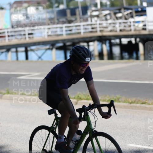 17.08.2025 - KN Förde Triathlon 2025 Yannick Fuchs http://msf.ph/oto/8627043 17.08.2025 13:11:48 Radfahren 450, 464, 484, 511, 514, 516, 524, 511 meine-sportfotos.de