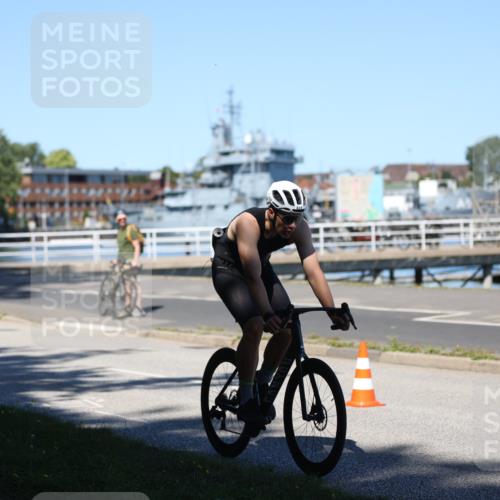 17.08.2025 - KN Förde Triathlon 2025 Yannick Fuchs http://msf.ph/oto/8627077 17.08.2025 13:12:19 Radfahren 398, 434, 471, 481, 528, 542, 546, 418, 458 meine-sportfotos.de