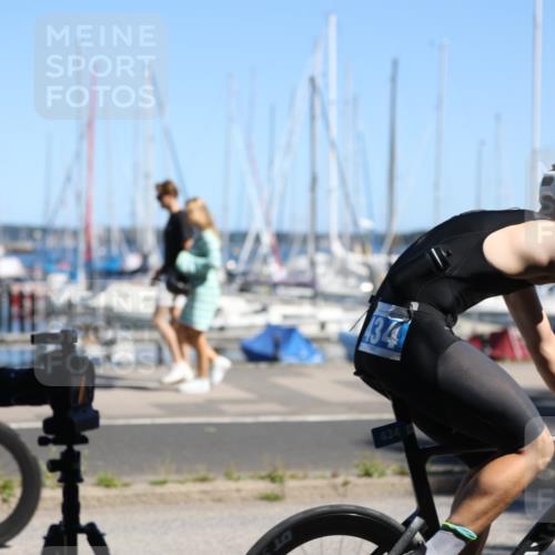 17.08.2025 - KN Förde Triathlon 2025 Yannick Fuchs http://msf.ph/oto/8627084 17.08.2025 13:12:20 Radfahren 398, 434, 471, 481, 528, 542, 546, 418, 458, 528 meine-sportfotos.de
