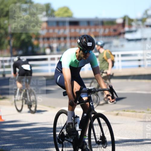 17.08.2025 - KN Förde Triathlon 2025 Yannick Fuchs http://msf.ph/oto/8627085 17.08.2025 13:12:22 Radfahren 434, 471, 481, 542, 546, 398, 458, 528, 542 meine-sportfotos.de