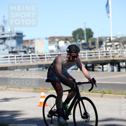 17.08.2025 - KN Förde Triathlon 2025 Yannick Fuchs http://msf.ph/oto/8627110 17.08.2025 13:12:48 Radfahren 401, 406, 452, 475, 494, 509, 512, 535, 473, 494 meine-sportfotos.de