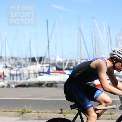 17.08.2025 - KN Förde Triathlon 2025 Yannick Fuchs http://msf.ph/oto/8627121 17.08.2025 13:12:52 Radfahren 395, 401, 406, 411, 435, 446, 452, 460, 469, 509, 512, 517, 535, 473, 475, 494, 512 meine-sportfotos.de