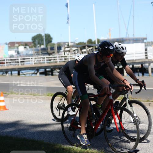 17.08.2025 - KN Förde Triathlon 2025 Yannick Fuchs http://msf.ph/oto/8627131 17.08.2025 13:13:00 Radfahren 395, 402, 411, 435, 446, 460, 461, 467, 469, 517, 520, 527, 535, 401, 406, 509, 535 meine-sportfotos.de