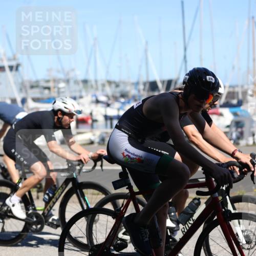 17.08.2025 - KN Förde Triathlon 2025 Yannick Fuchs http://msf.ph/oto/8627133 17.08.2025 13:13:00 Radfahren 395, 402, 411, 435, 446, 460, 461, 467, 469, 517, 520, 527, 535, 401, 406, 509, 535 meine-sportfotos.de